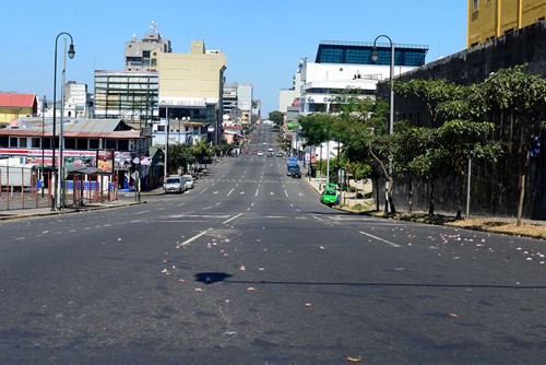 San José city empty in Holy Week. Photo from The Tico Times