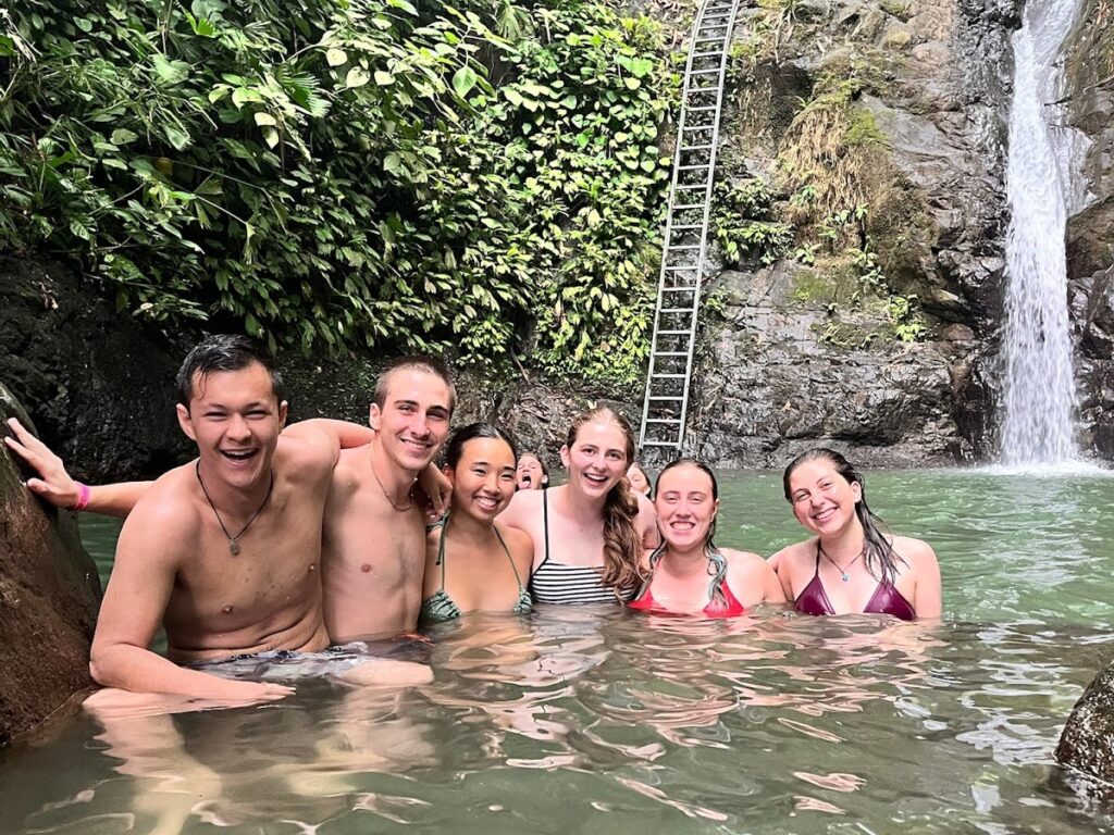 students in costa rica